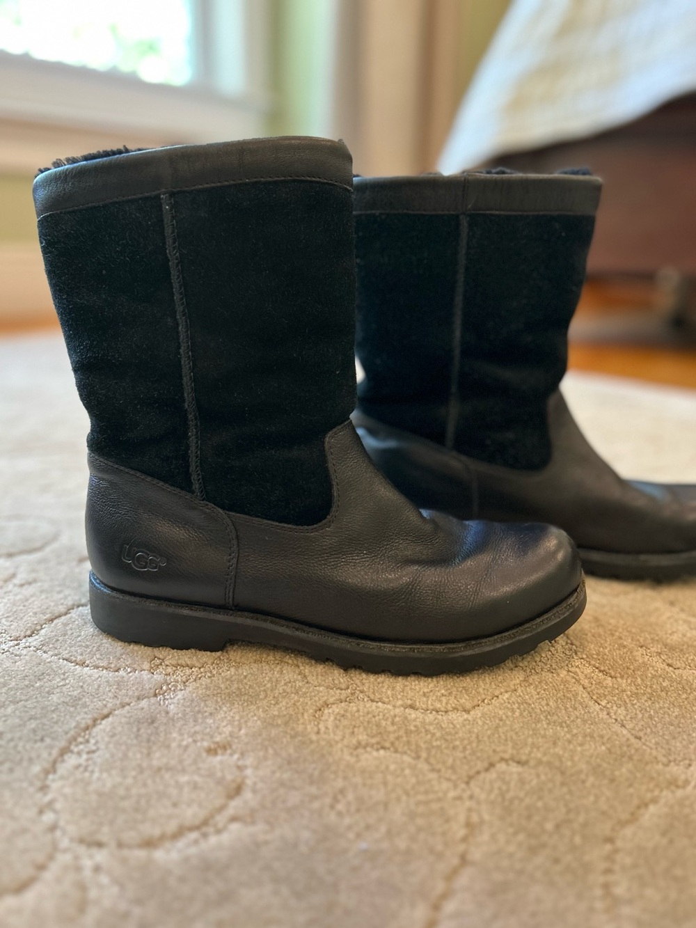 UGG mid calf suede/leather boots. Size 6